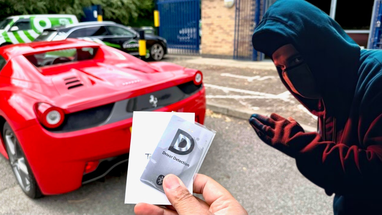 Smartrack S5 Tracker + Ghost Immobiliser Package